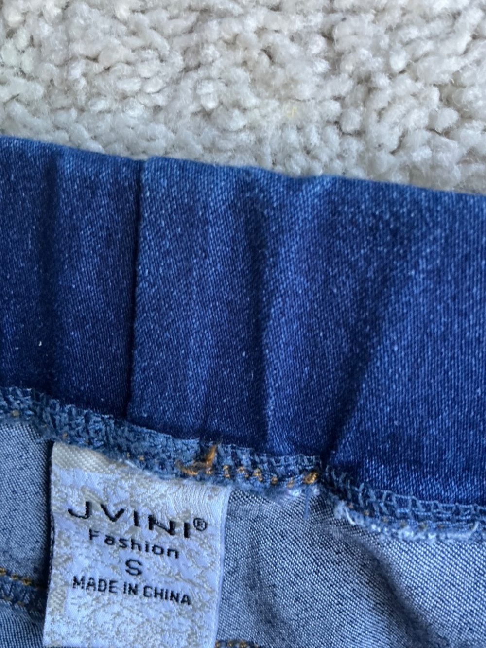 Jeans - Picture 2 of 3